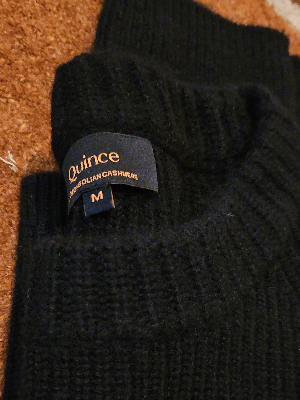 Quince 100% Cashmere Fisherman Crewneck Sweater - Picture 2 of 3